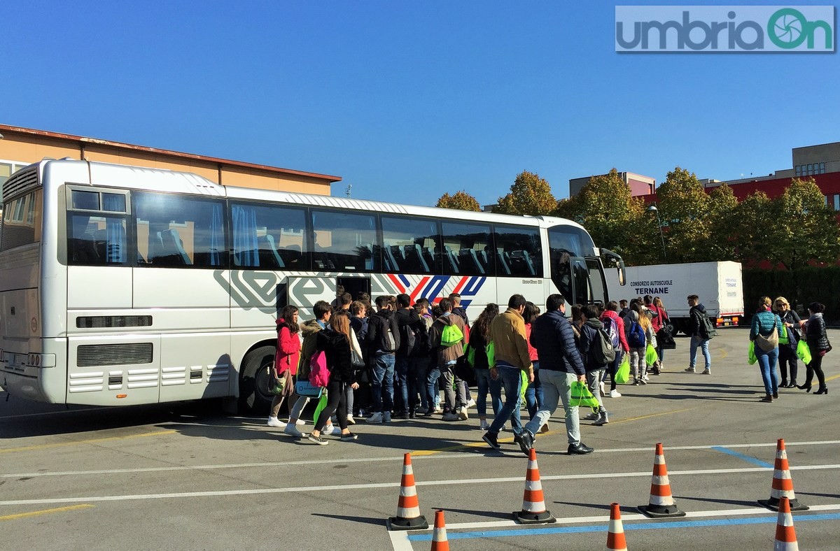 Motorizzazione civile Terni e scuole, sicurezza stradale - 31 ottobre 2015 (8)