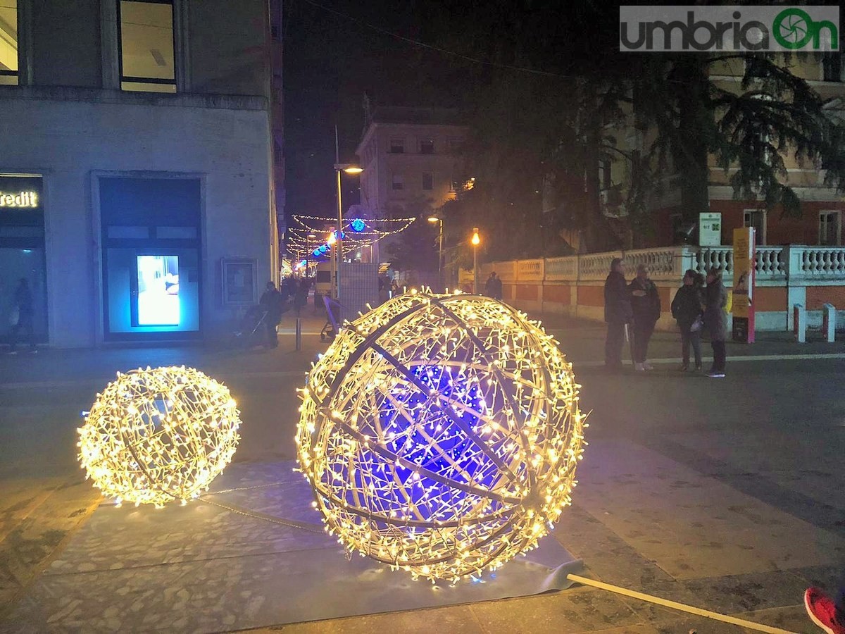 Luci-natalizie-Natale-Terni-29-novembre-2019-4