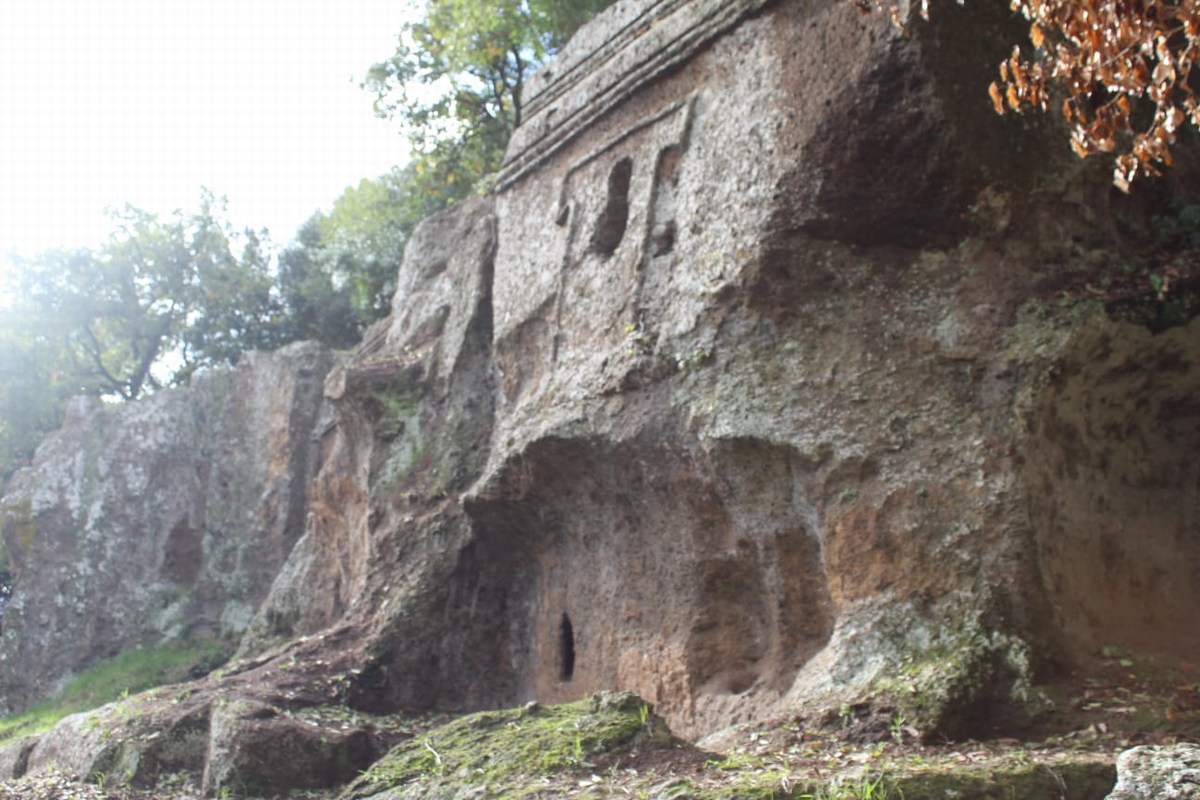 Necropoli-etrusca-Castel-dAsso-Viterbo-3