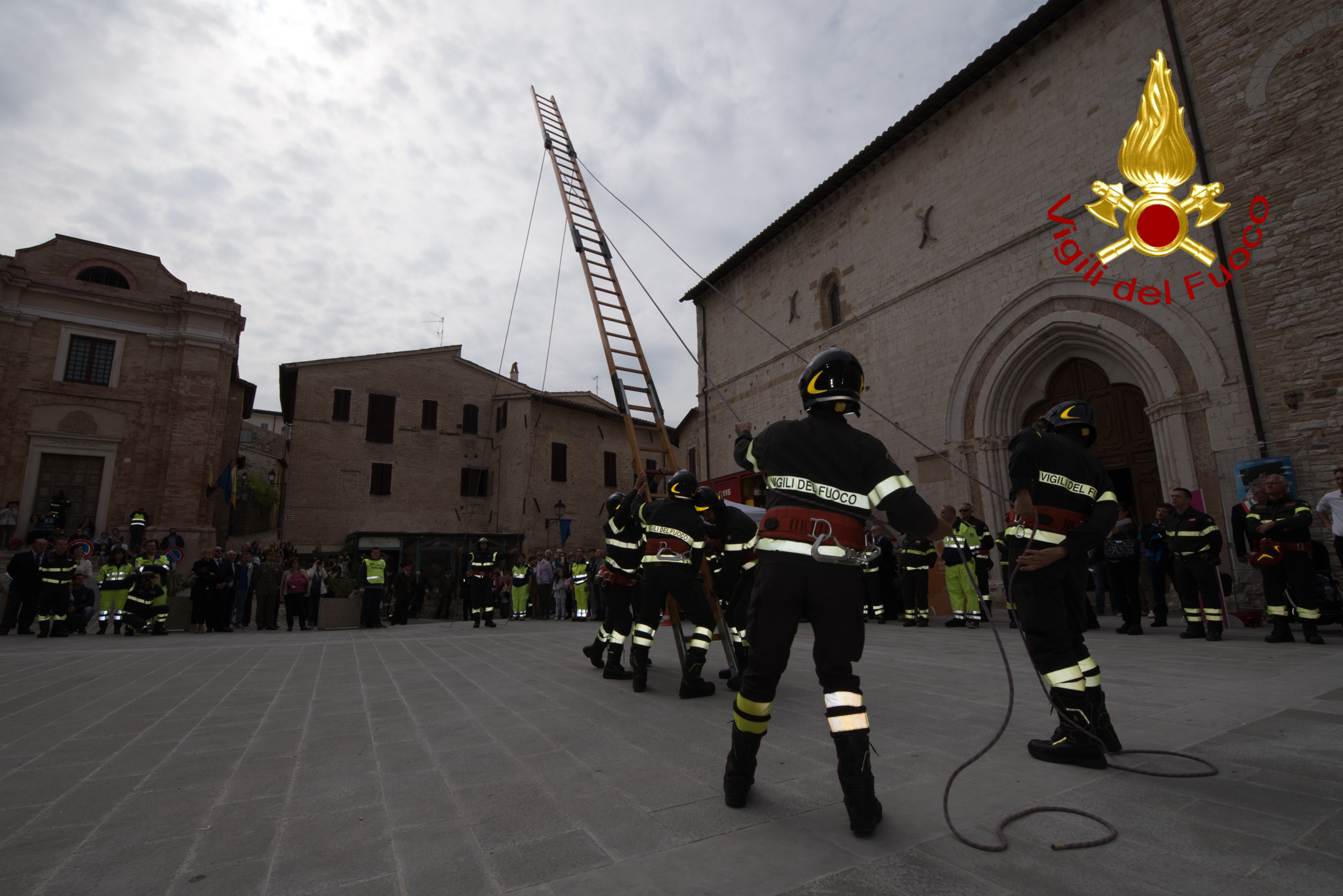 Nocera-Umbra-vigili-del-fuoco14