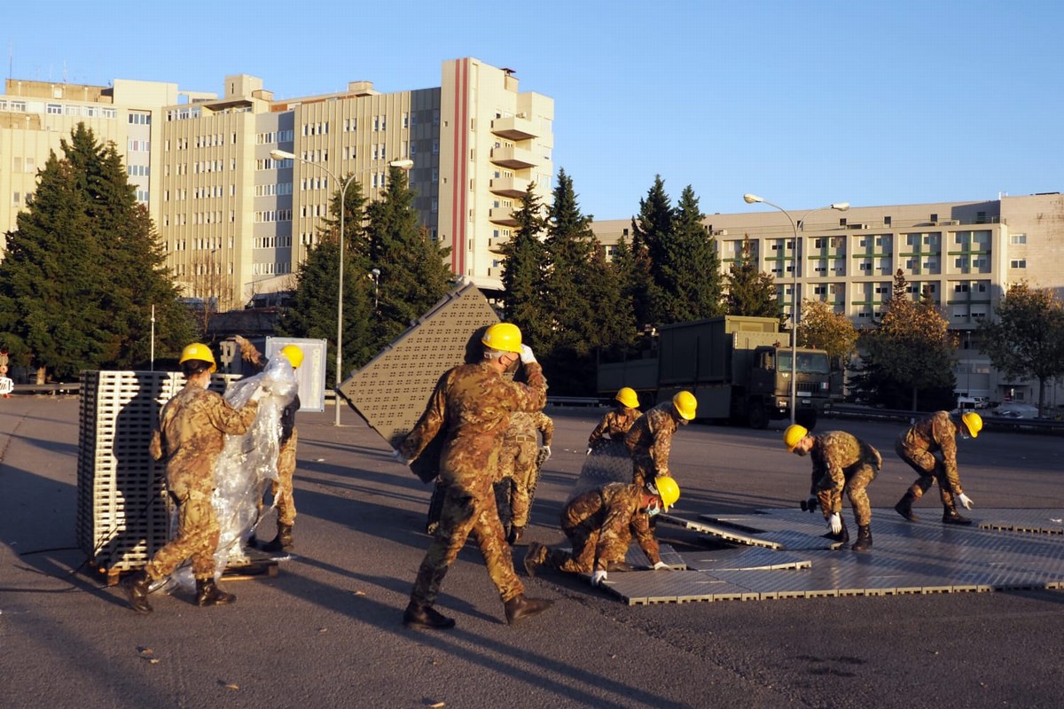 Ospedale-da-campo-Perugia-montaggio-Esercito-7-novembre-2020-foto-Belfiore-8