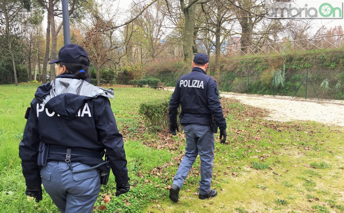 Parco fluviale urbano San Martino, polizia Volante. Controlli droga degrado - 2 dicembre 2016 (19)