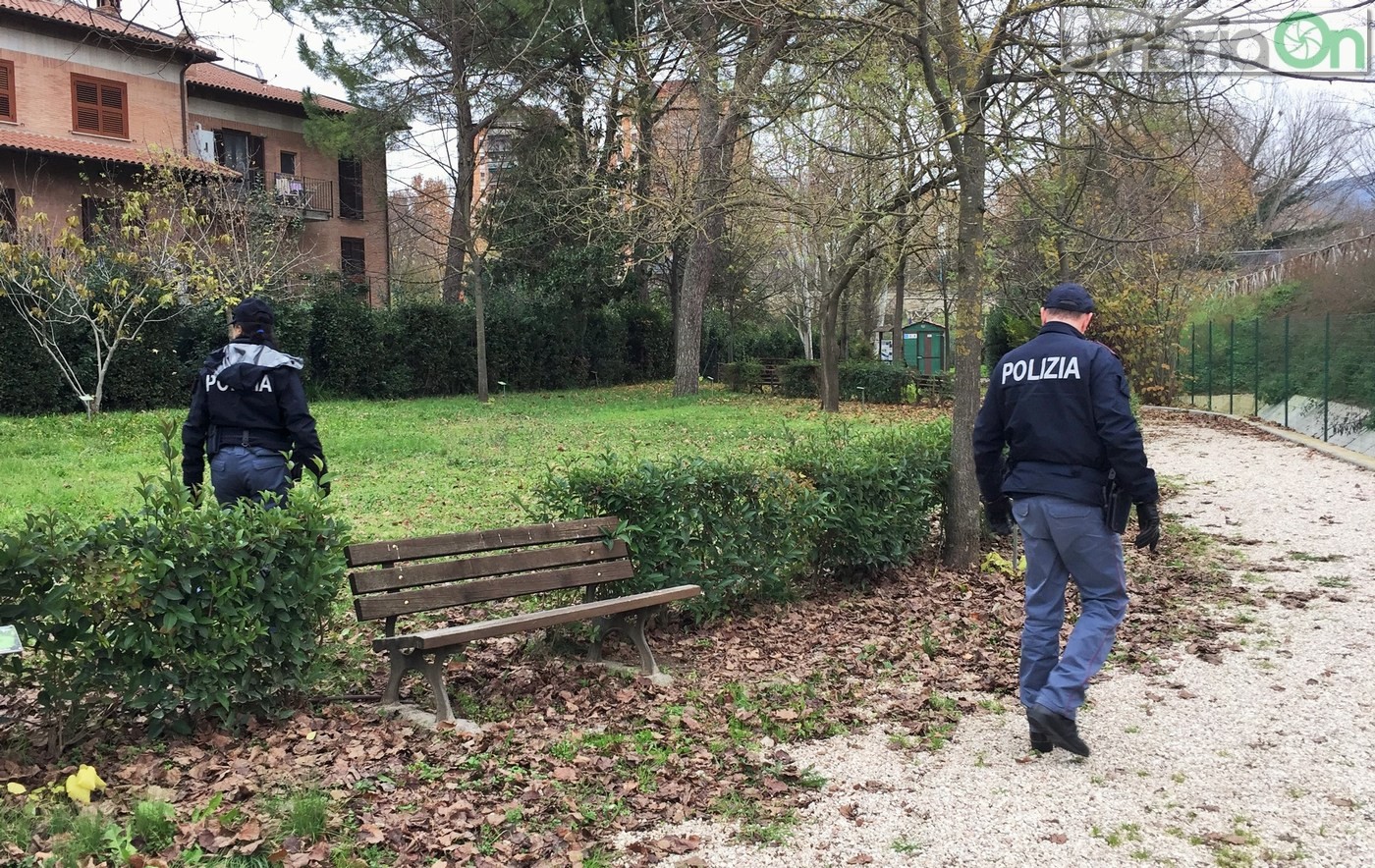 Parco fluviale urbano San Martino, polizia Volante. Controlli droga degrado - 2 dicembre 2016 (24)