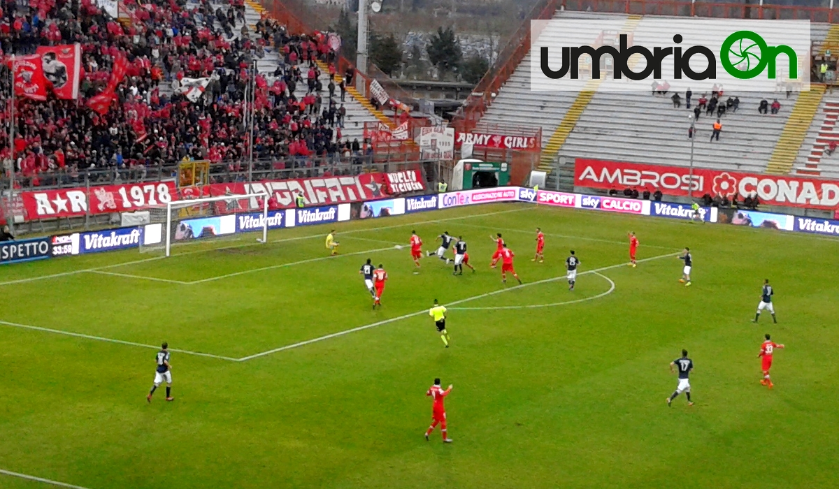 Perugia - Brescia tiro sotto la traversa di Caracciolo