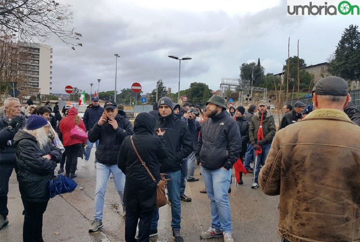 perugia-corteo-manifestazione-casapound-3