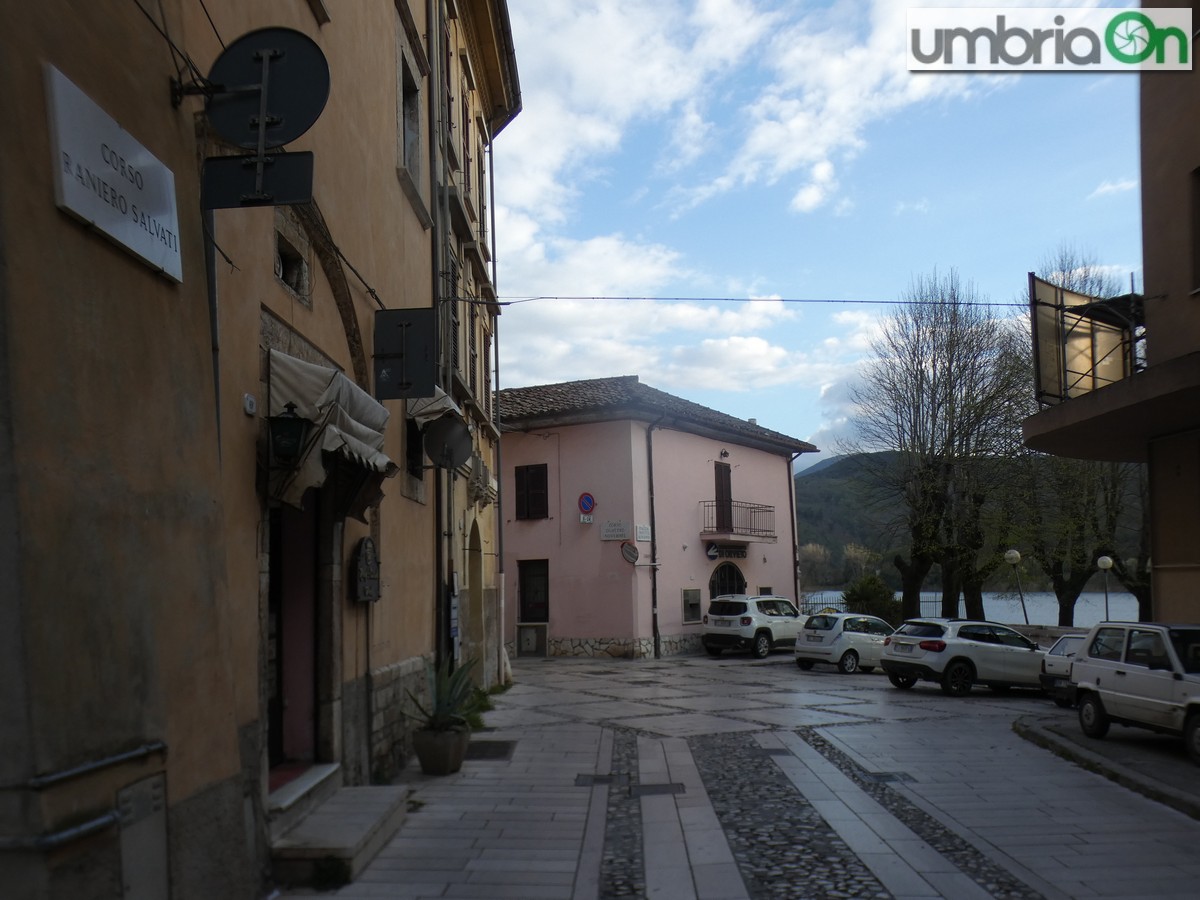 Piediluco-corso-piazza