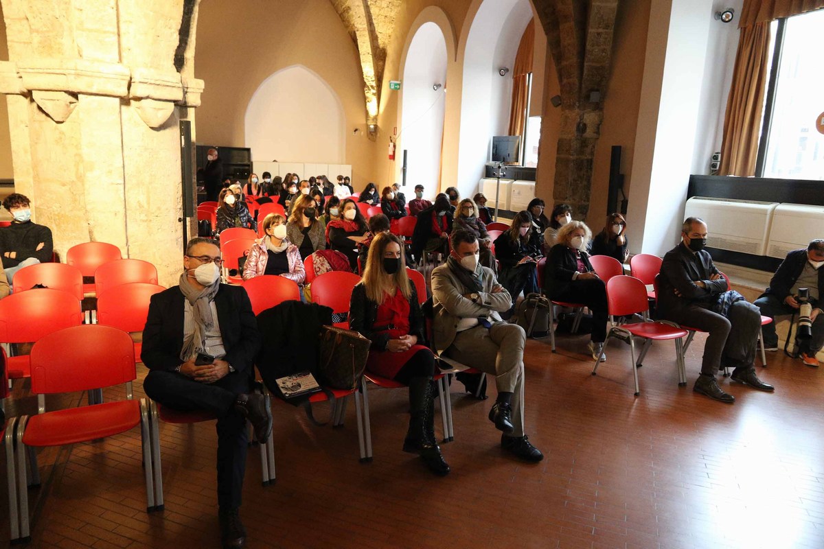 Polizia di Stato Terni contro violenza donne - 25 novembre 2021 (foto Mirimao) (26)