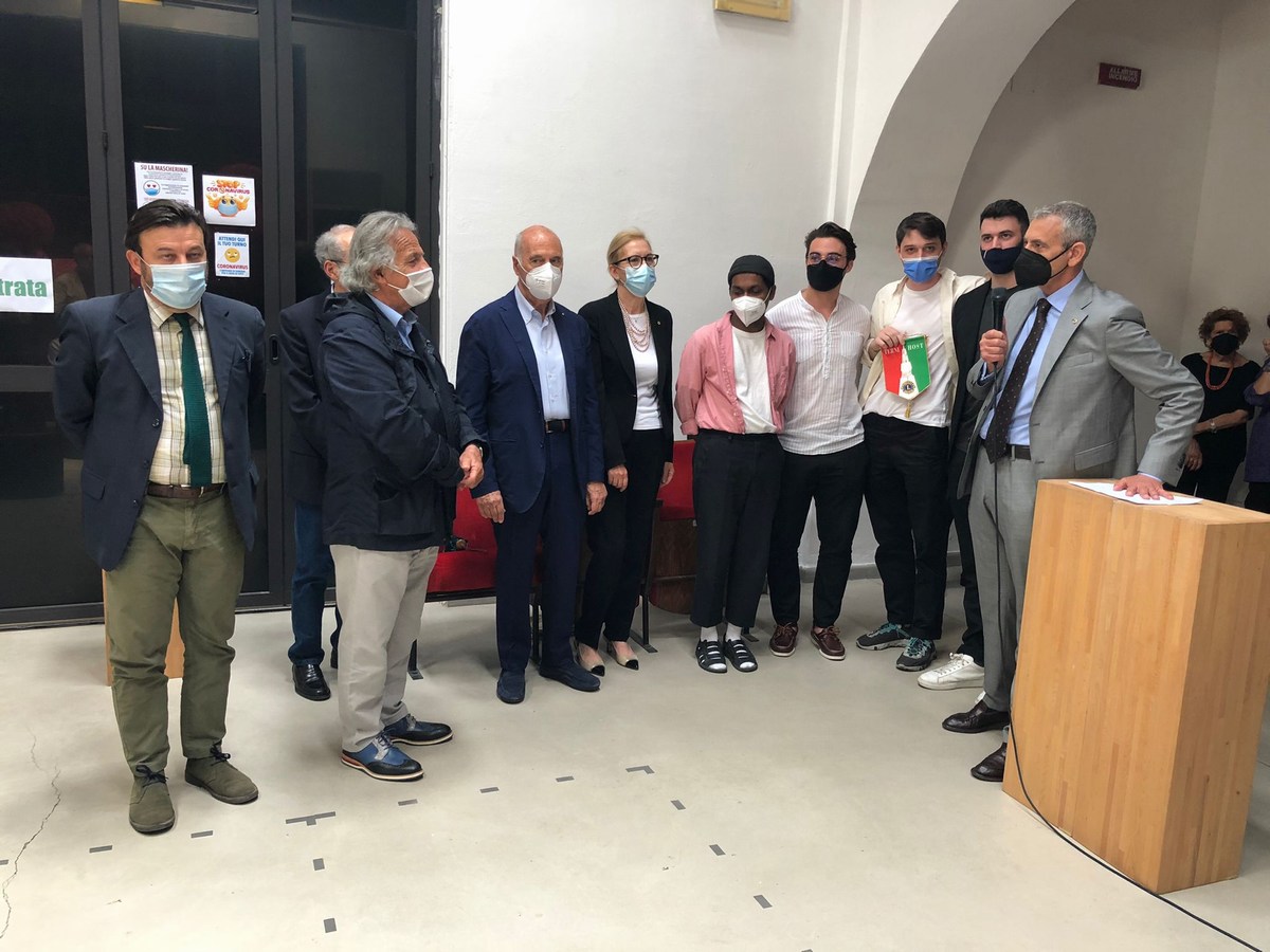 Premiazione borsa di studio 'Franco Maroni' Lions Club Terni Host - 5 giugno 2021 (5)