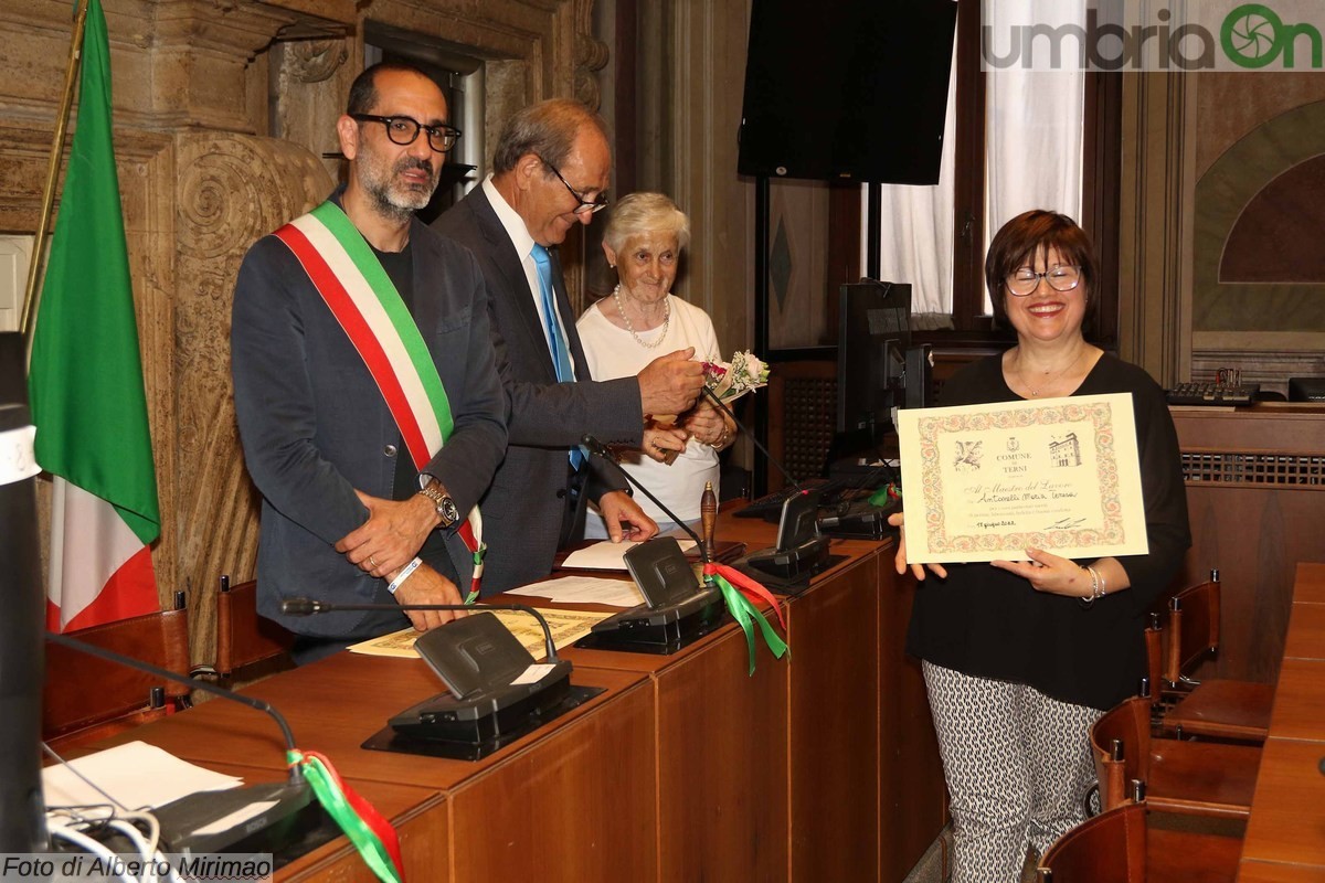 Premiazione maestri del lavoro Terni Comune - 17 giugno 2022 (foto Mirimao) (14)