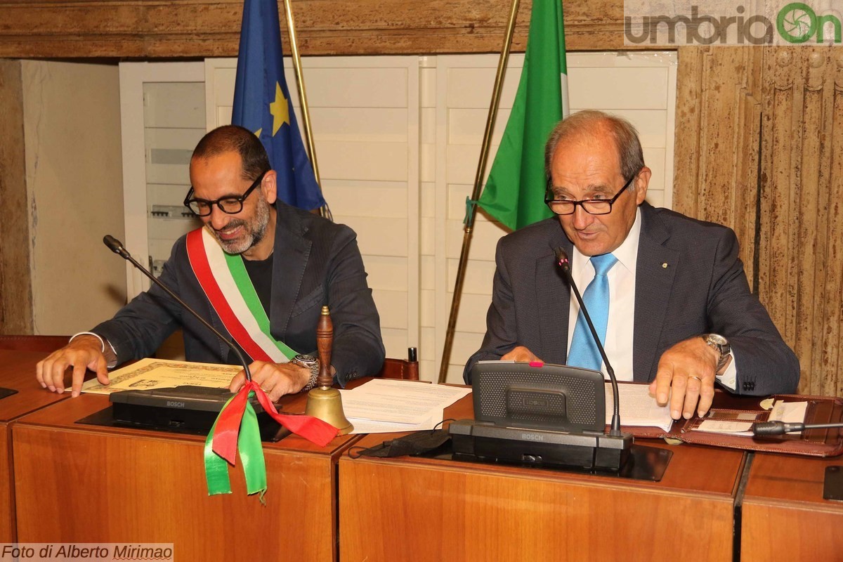 Premiazione maestri del lavoro Terni Comune - 17 giugno 2022 (foto Mirimao) (4)