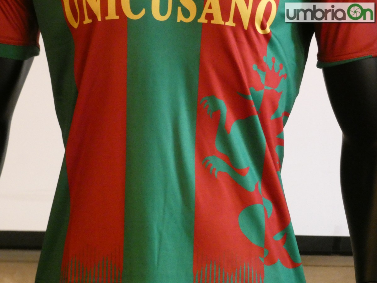 prima-maglia-Ternana-drago-2020-2021.jpg