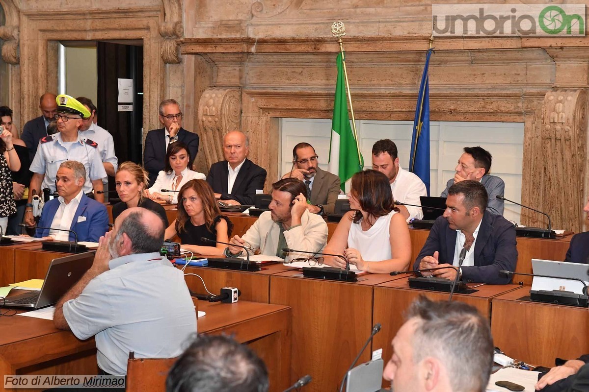 Prima seduta consiglio comunale, giunta Latini - 12 luglio 2018 (foto Mirimao) (39)