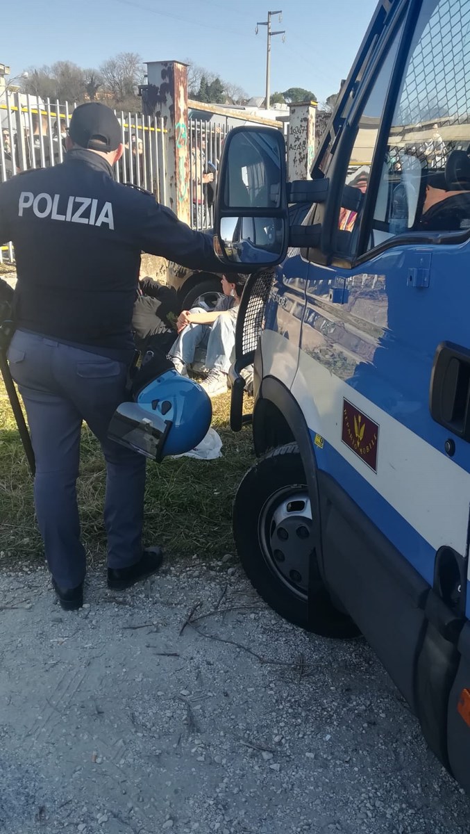 Sgombero rave party Giove polizia - 24 febbraio 2020 (12)