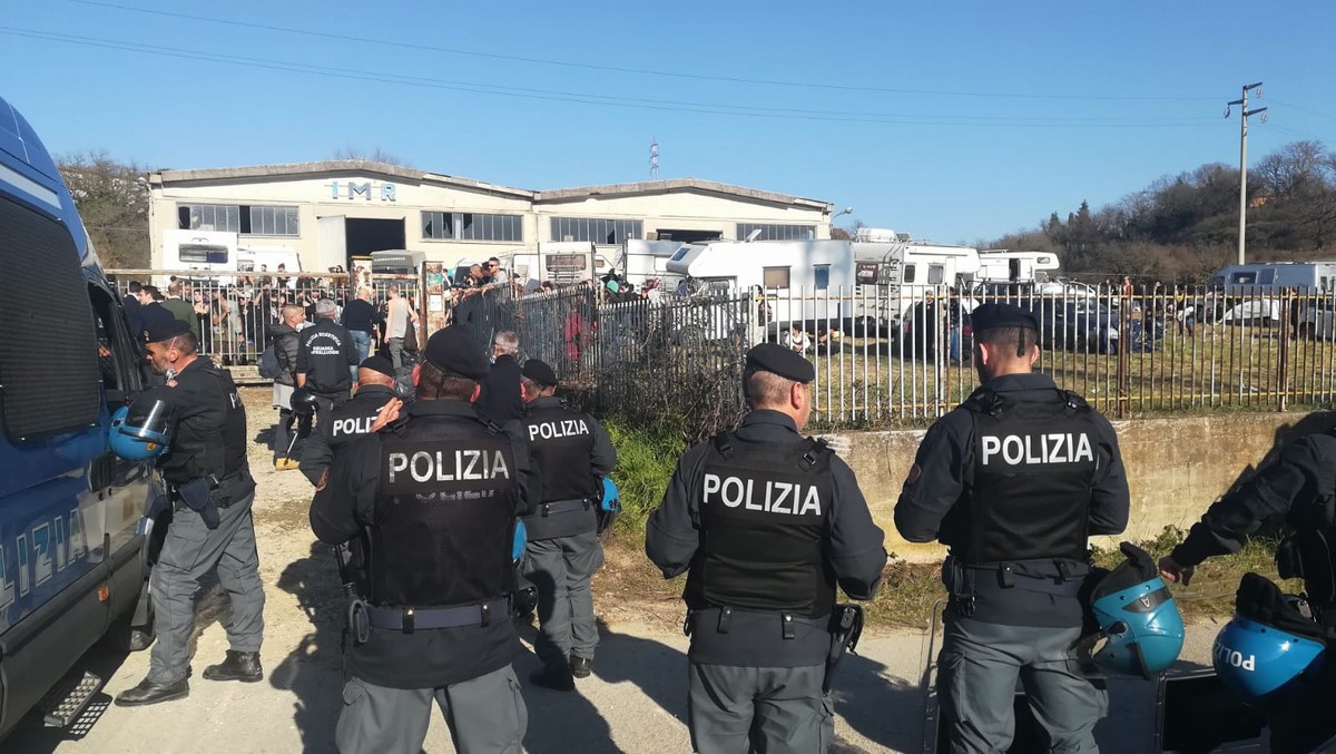 Sgombero rave party Giove polizia - 24 febbraio 2020 (15)