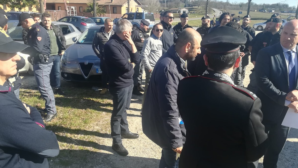 Sgombero rave party Giove polizia - 24 febbraio 2020 (8)