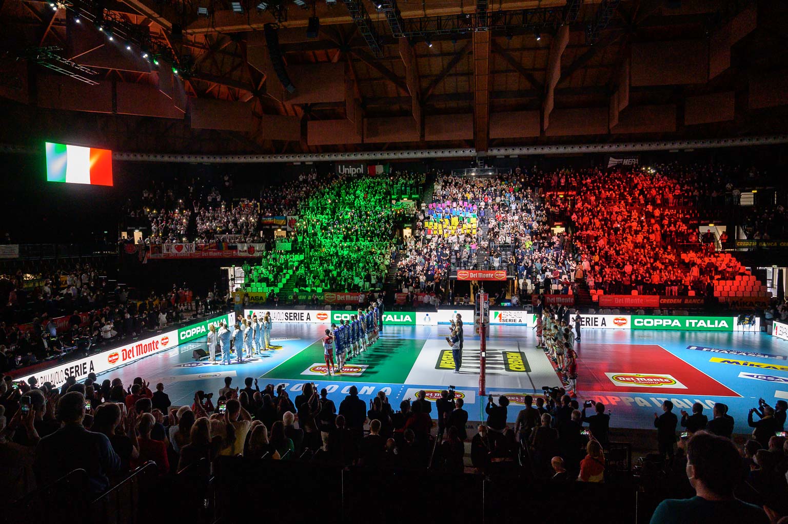 Sir Safety Conad PERUGIA - Itas TRENTINO, Finale Del Monte® Coppa Italia di Superlega, Pallavolo Maschile Serie A1 2021-22. presso Unipol Arena Casalecchio di Reno, Bologna IT, 6 marzo 2022. Foto: Michele Benda [riferimento file: 2022-03-06/_MB69683]