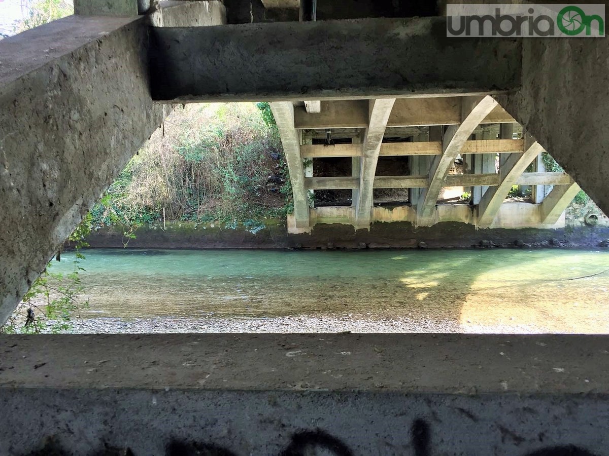 Droga siringhe spaccio ponte Carrara, Terni - 16 febbraio 2018 (11)