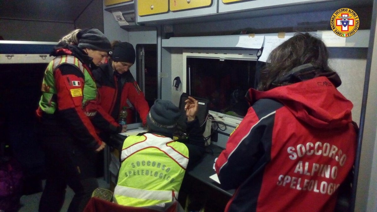 Speleologa ternana ferita a Cittareale (Rieti), Soccorso Alpino - 1° maggio 2017 (9)