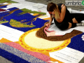 infiorata di Spello 2017 artigiani al lavoro di notte