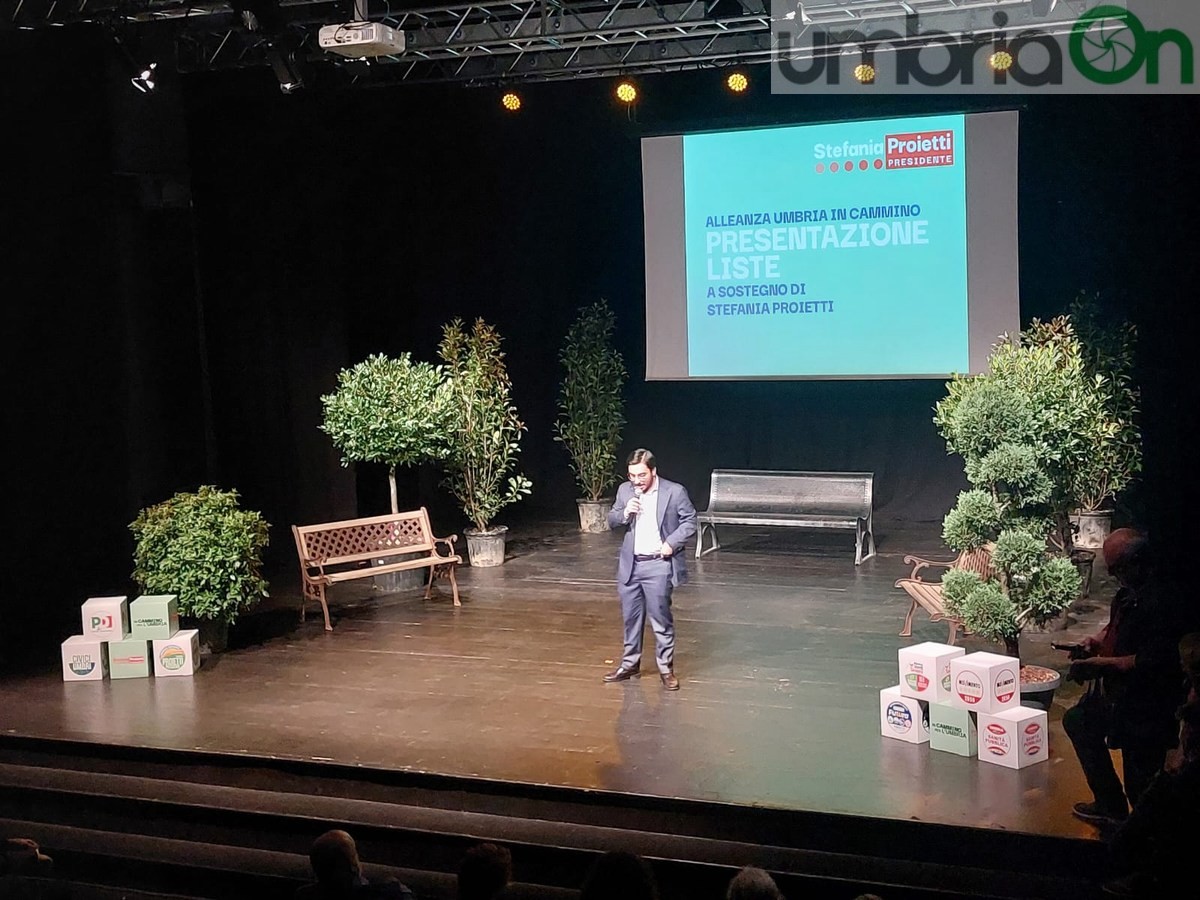 Stefania-Proietti-presentazione-liste-centrosinistra-a-Terni-20-ottobre-2024-7