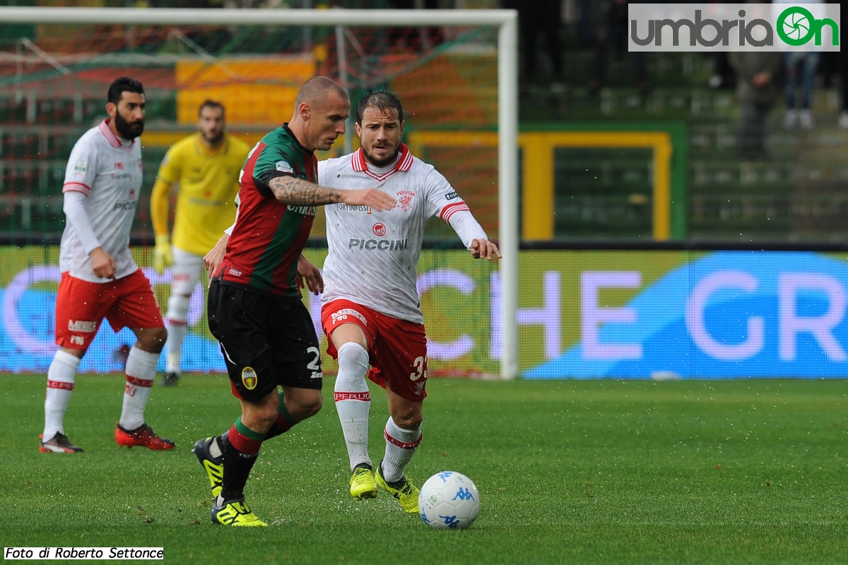 Ternana Perugia derby defendi brighi (1)