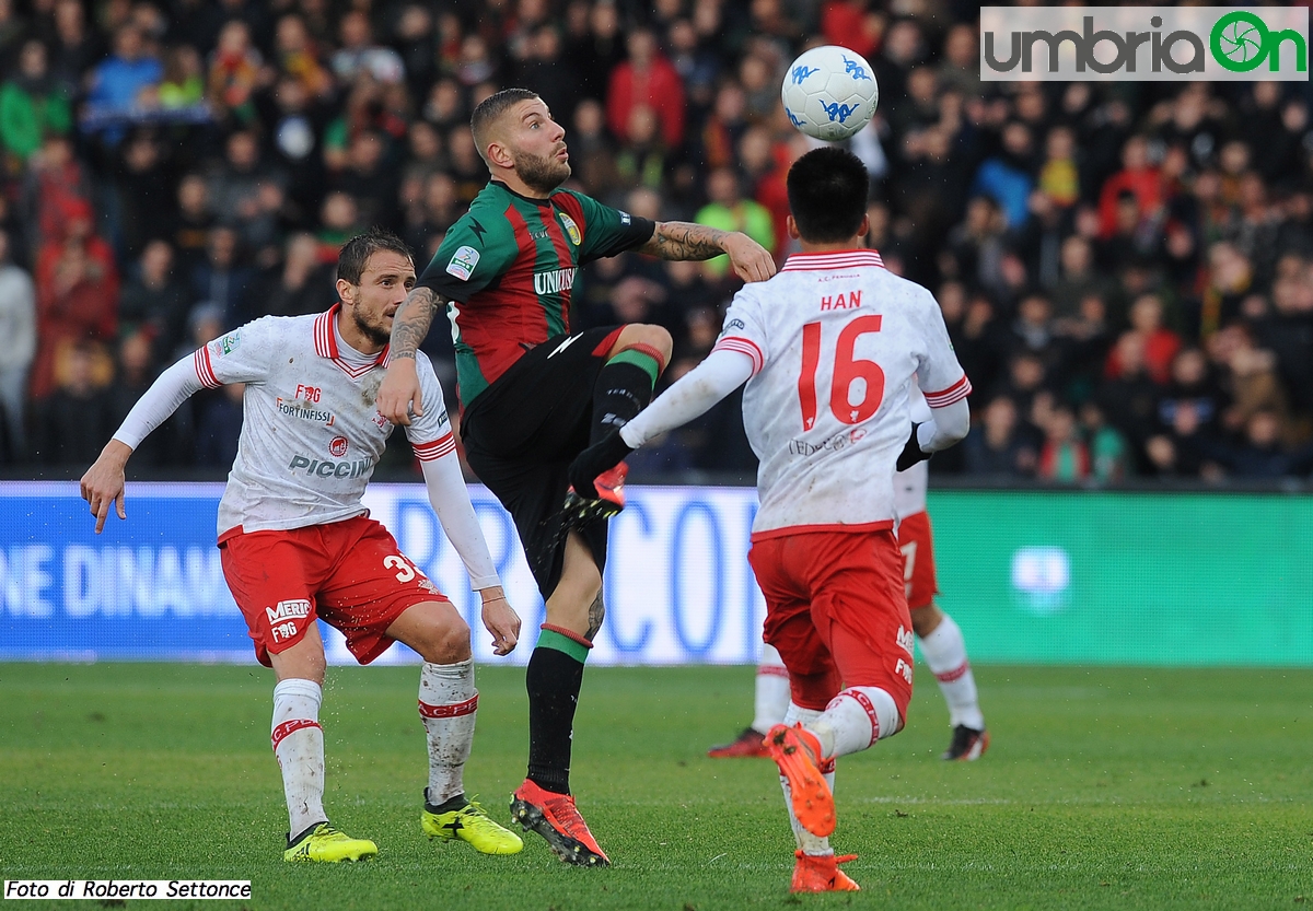 Ternana Perugia derby carretta