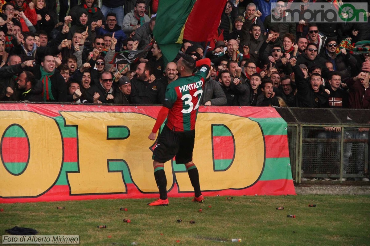 Derby Ternana-Perugia, gol rigore Montalto - 26 ottobre 2017 (foto Mirimao) (1)