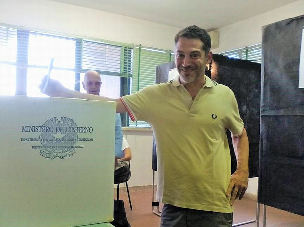 Terni, Emiliano Camuzzi vota - 10 giugno 2018