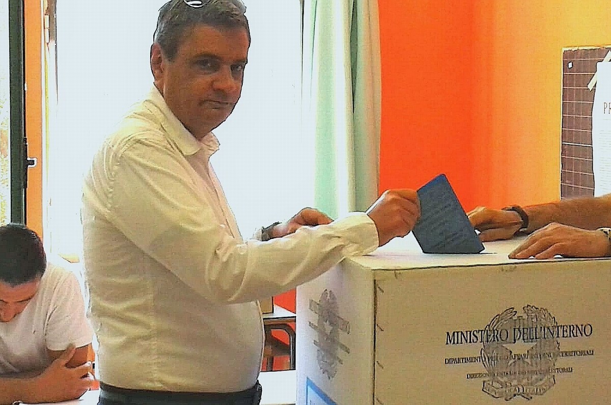 Terni, Mariano De Persio vota - 10 giugno 2018