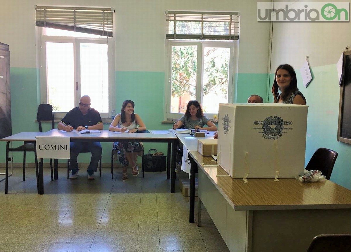 Terni, elezioni amministrative scuola Falcone Borsellino quartiere Italia - 10 giugno 2018 (4)