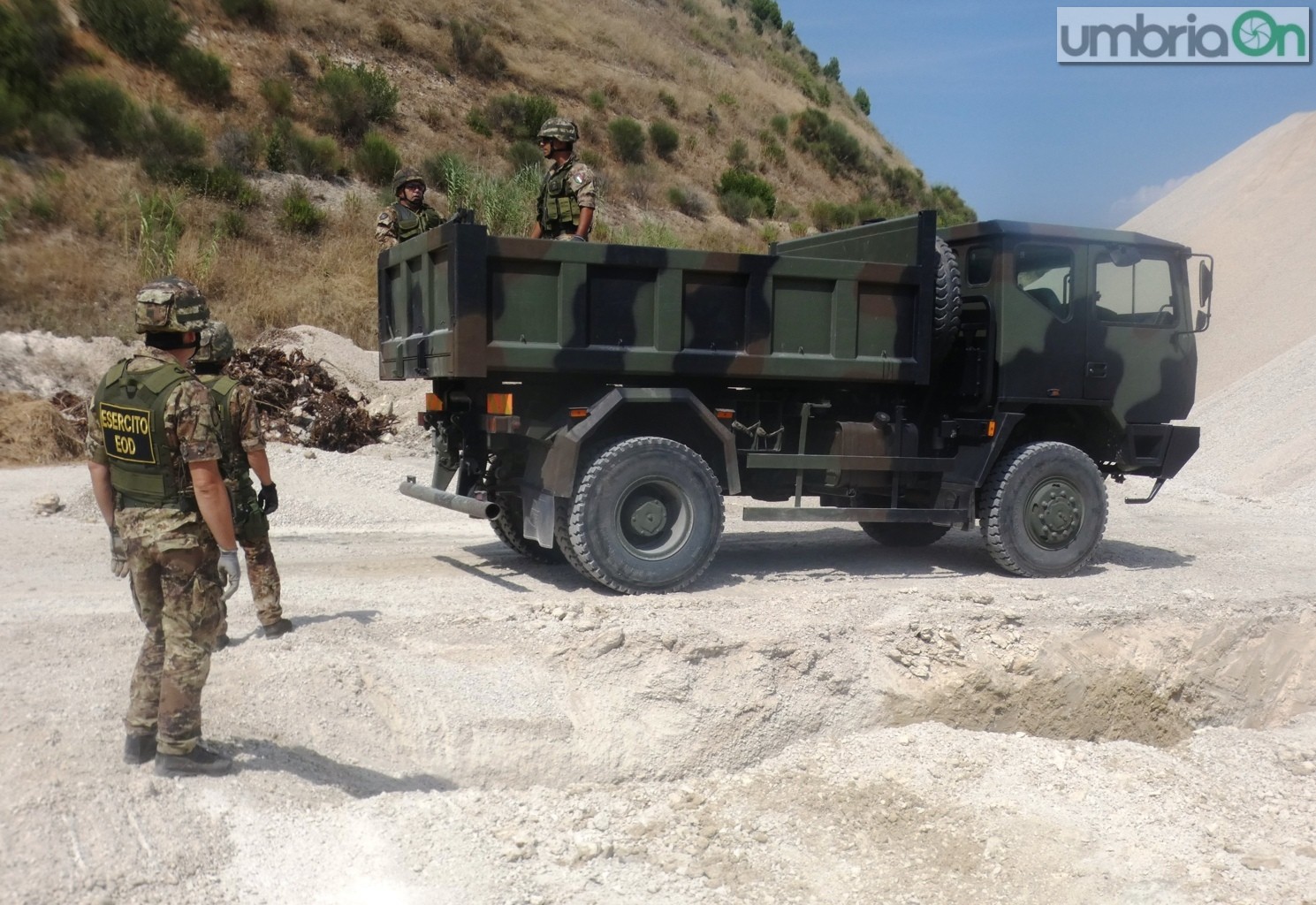 Esercito artificieri bomba ordigno cava San Pellegrino34343 (FILEminimizer)