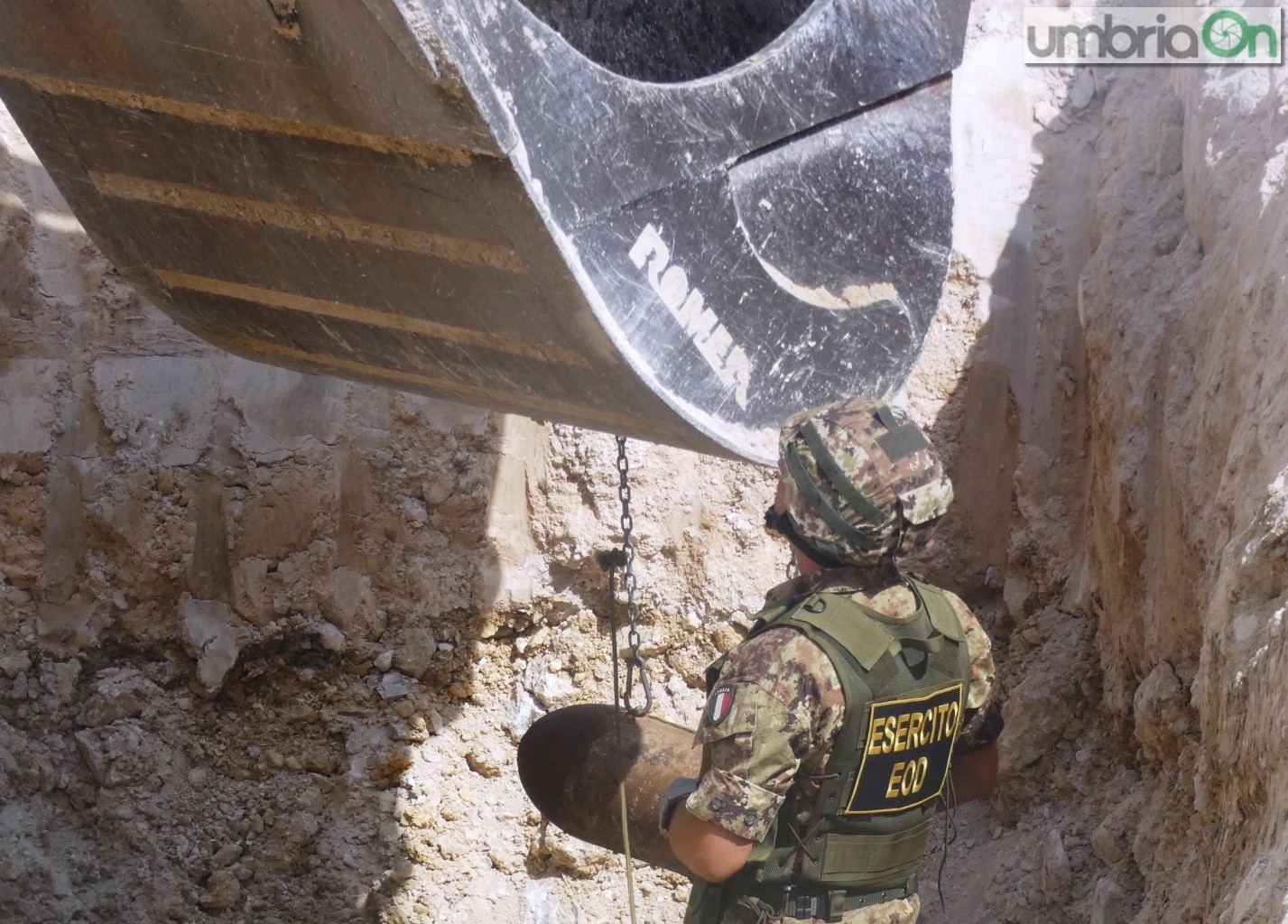 Esercito artificieri bomba ordigno cava San Pellegrino6532 (FILEminimizer)