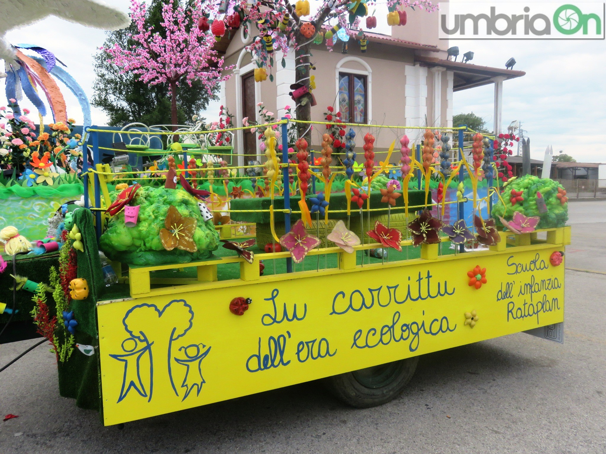 Cantamaggio-carro-ecologia-scuola-Rataplan-Terni