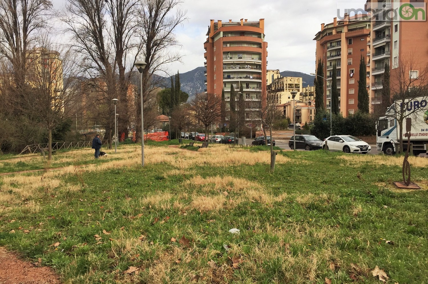 Terni, degrado parco Suzanne Noël di via Magenta, San Giovanni - 25 febbraio 2017 (2)