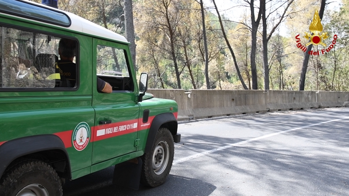 Terni-incendio-Rocca-San-Zenone-foto-Vigili-del-fuoco9