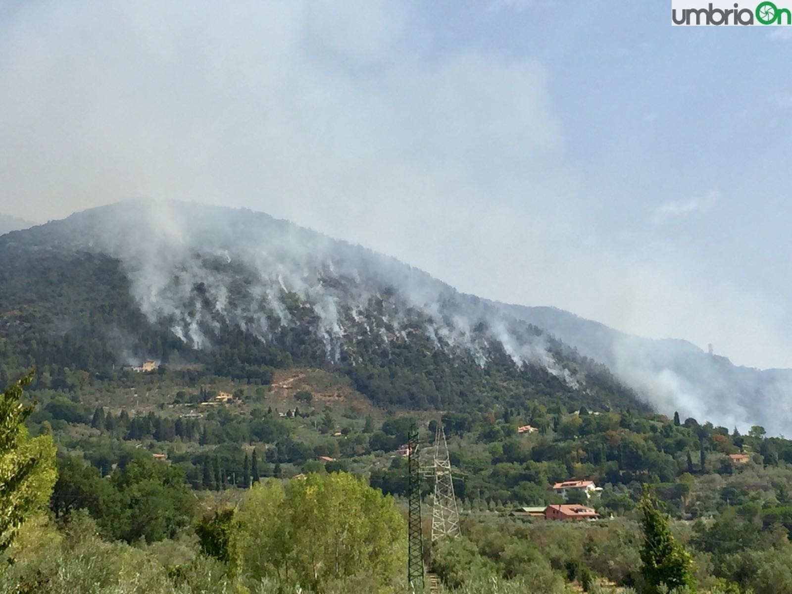 terni-incendio-rocca-san-zenone-giovedì-32