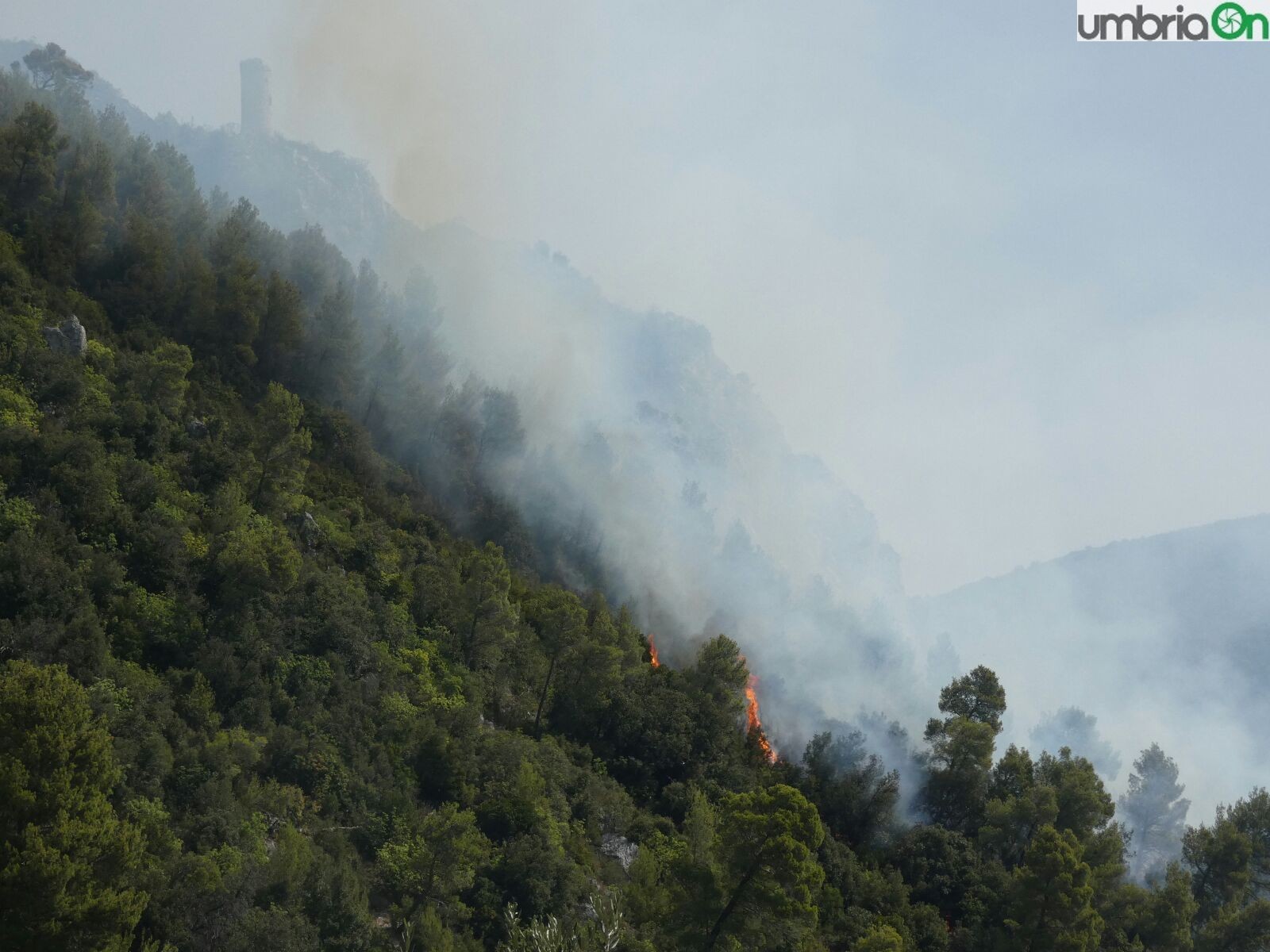 terni incendio rocca san zenone giovedì (33)