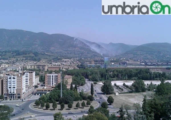 terni incendio rocca san zenone giovedì (45)