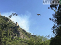 Terni-Rocca-san-Zenone-incendio-canadair