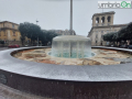fontana-piazza-tacito-neve-2023fgf