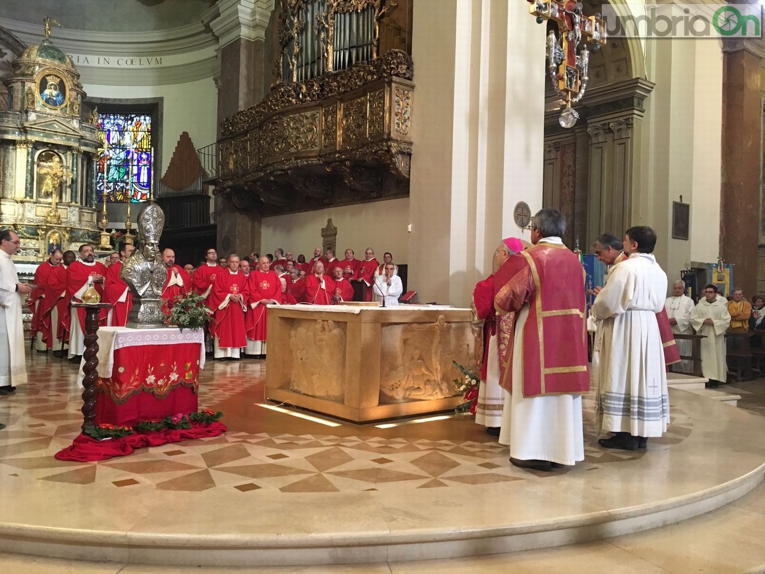 San Valentino, messa in cattedrale duomo Terni - 14 febbraio 2017 (15)