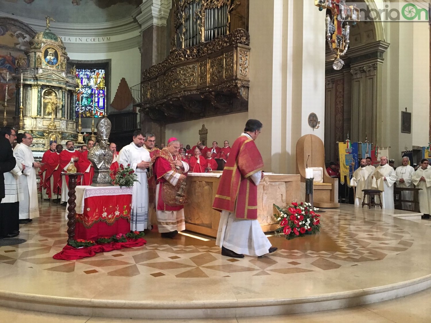 San Valentino, messa in cattedrale duomo Terni - 14 febbraio 2017 (16)