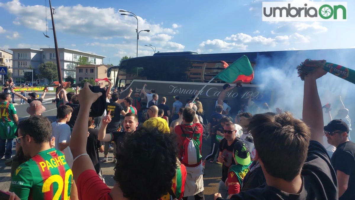 Tifosi-Ternana-pre-derby-Perugia-–-30-aprile-2022-49