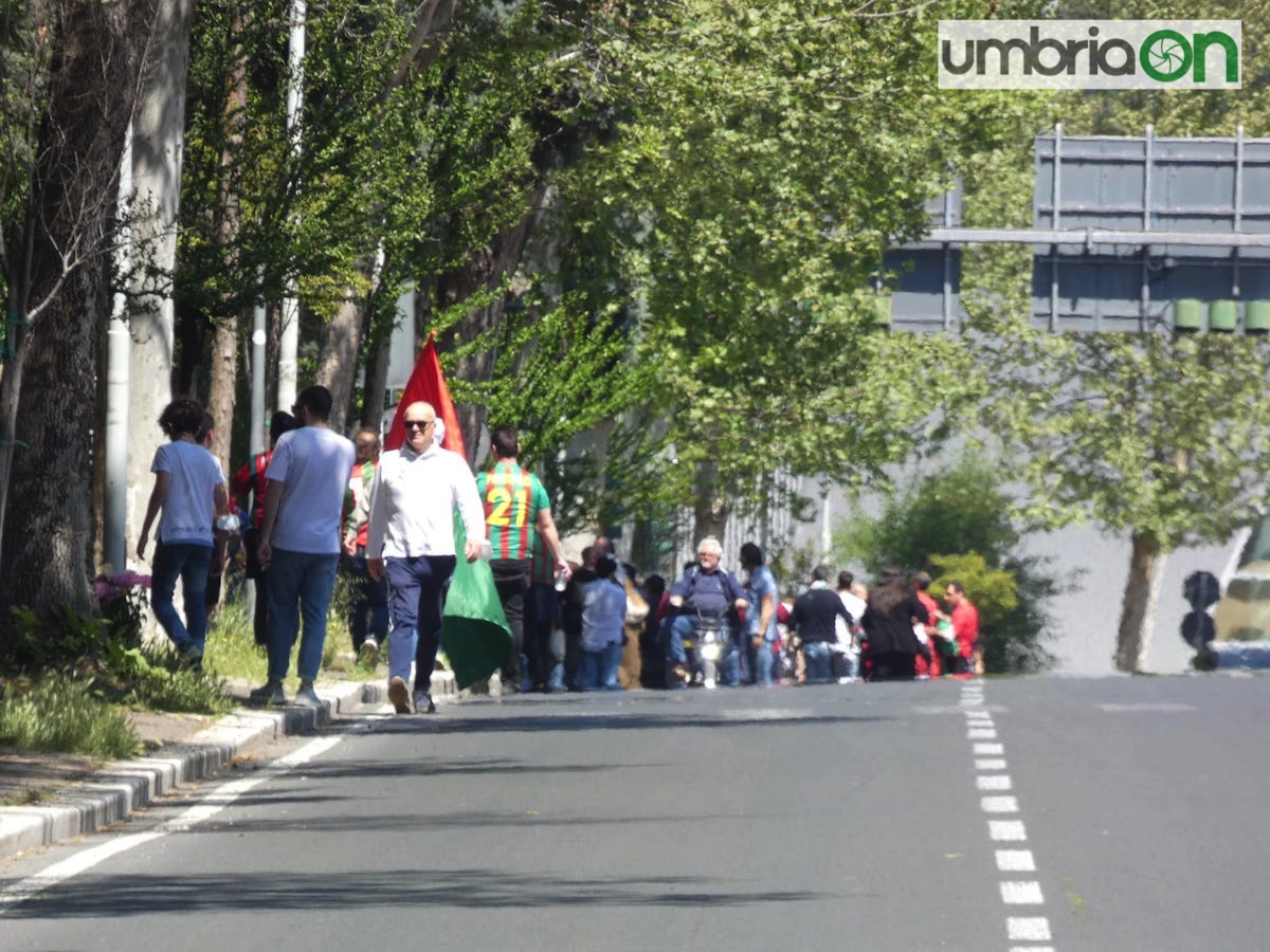 Tifosi Ternana pre derby Perugia – 30 aprile 2022 (7)