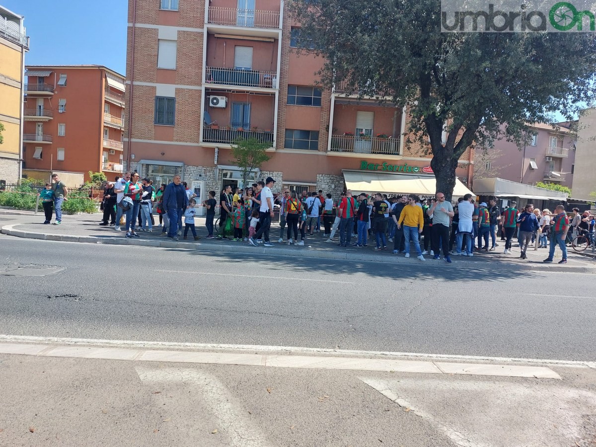 Tifosi-Ternana-pre-derby-Perugia-30-aprile-2022-3-1