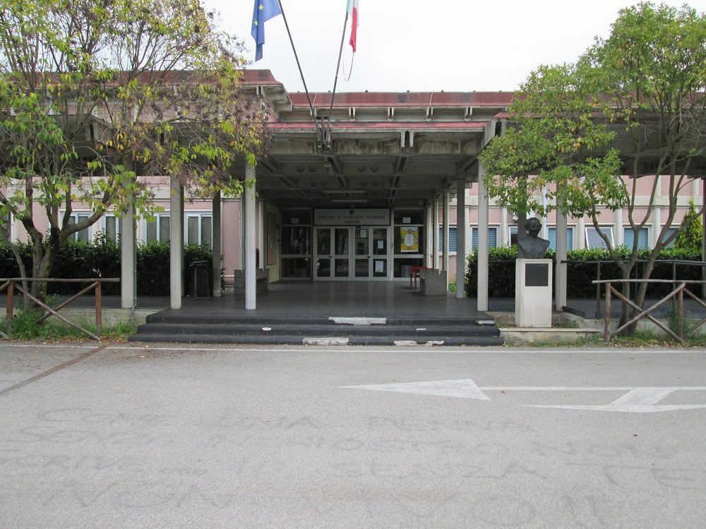 L'istituto 'Gandhi' di Narni Scalo