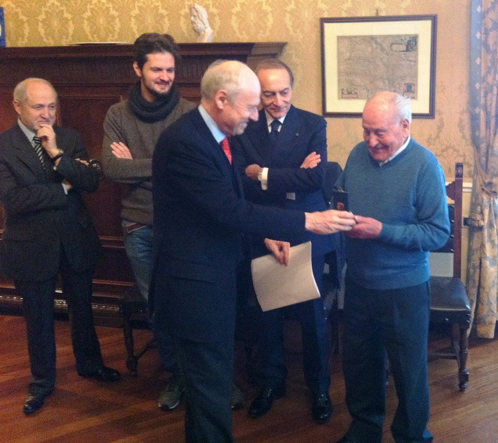 La consegna delle medaglie