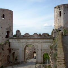 Spello, giovani artisti in mostra per due mesi