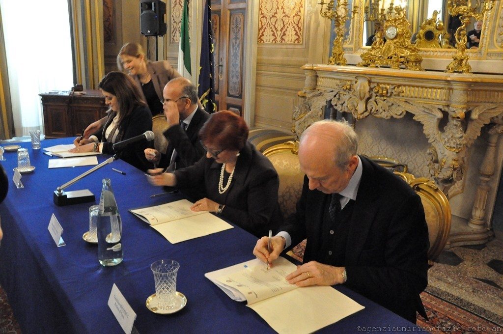 La firma del protocollo