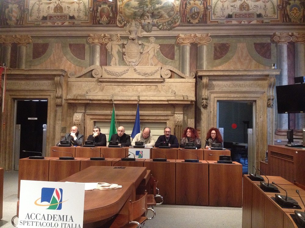 la conferenza di presentazione